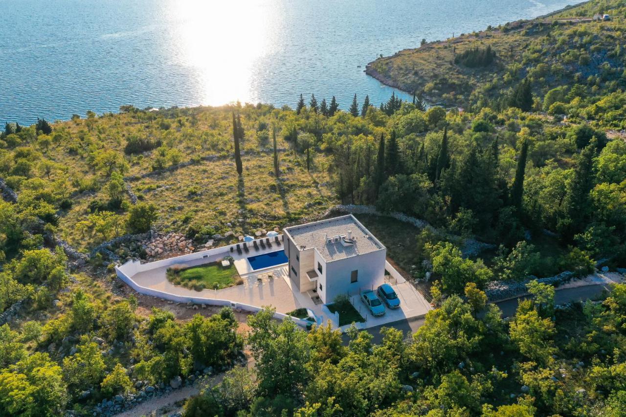 Royal Promons - Heated Pool Villa Starigrad Paklenica Exterior photo