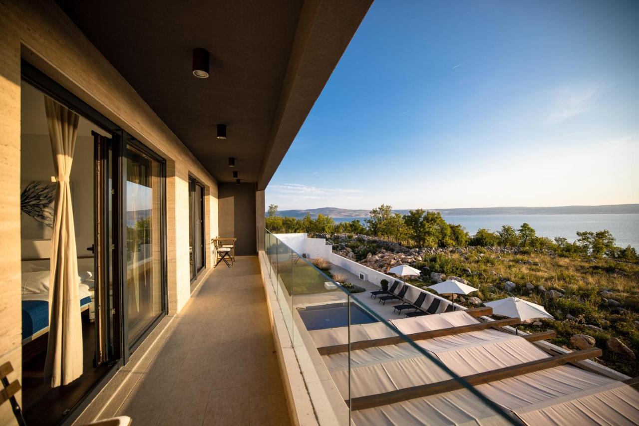 Royal Promons - Heated Pool Villa Starigrad Paklenica Exterior photo