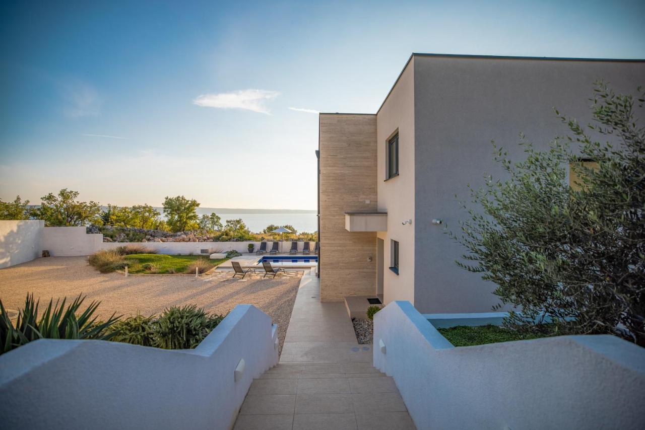 Royal Promons - Heated Pool Villa Starigrad Paklenica Exterior photo