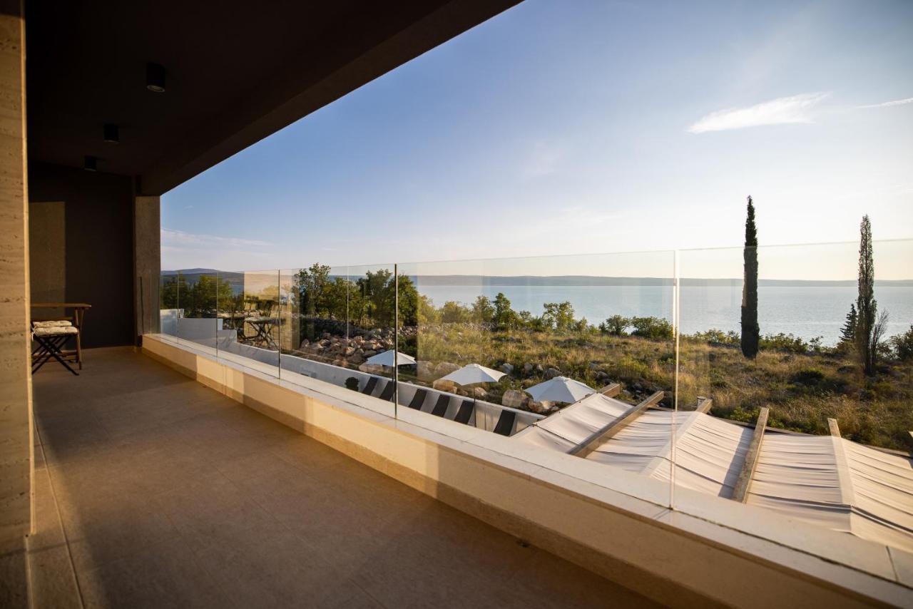 Royal Promons - Heated Pool Villa Starigrad Paklenica Exterior photo