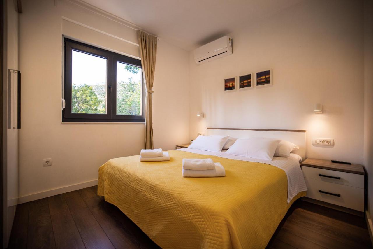Royal Promons - Heated Pool Villa Starigrad Paklenica Exterior photo