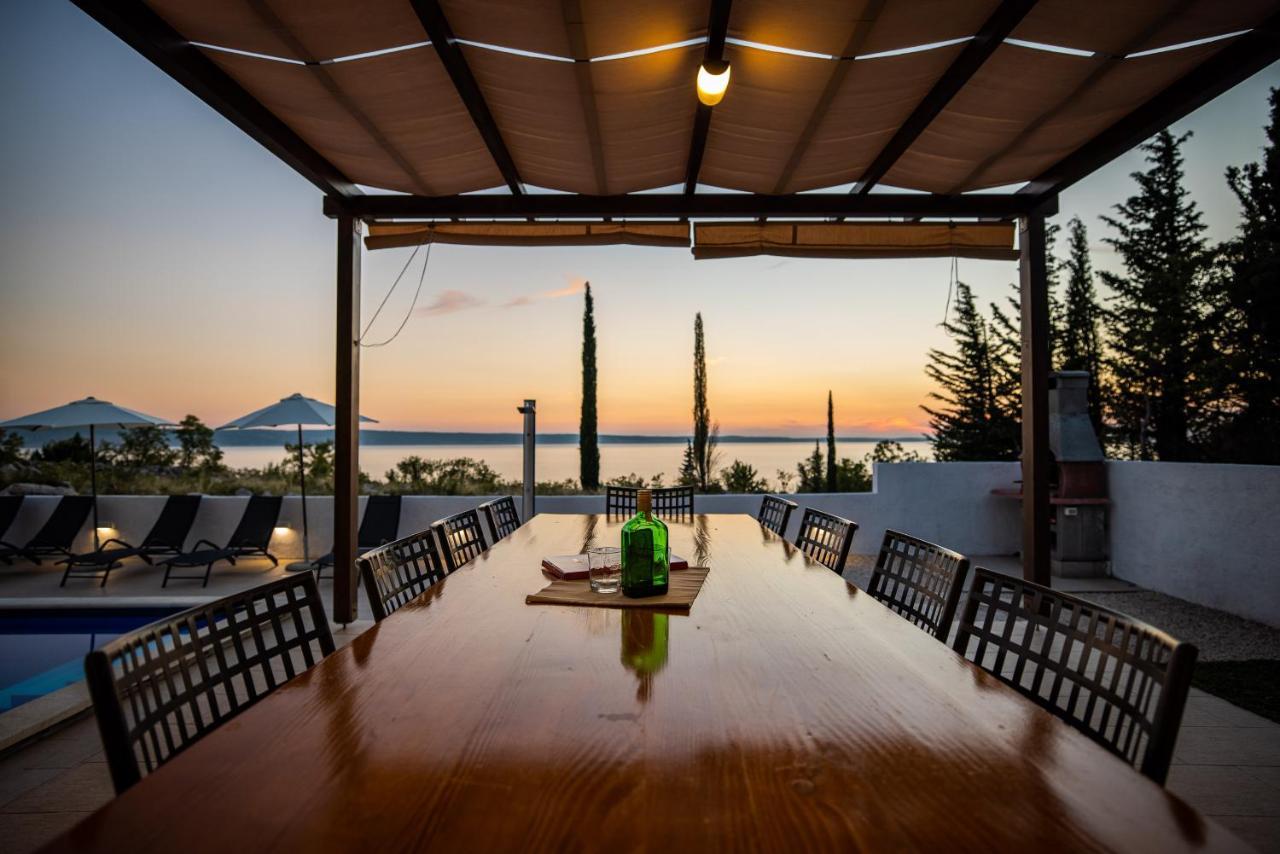 Royal Promons - Heated Pool Villa Starigrad Paklenica Exterior photo